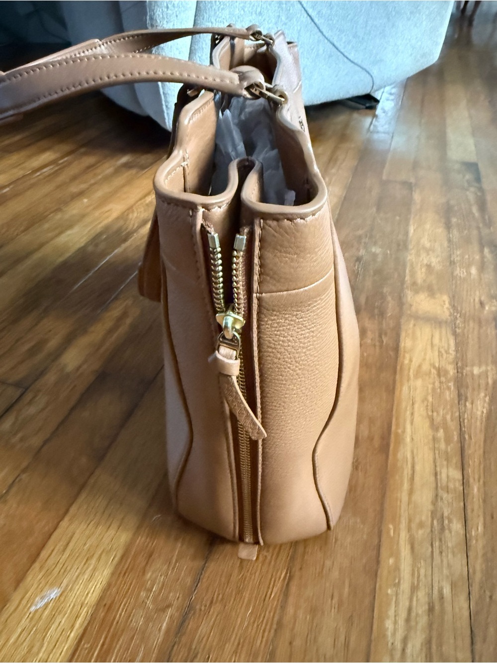Tory Burch Tote - Picture 2 of 6
